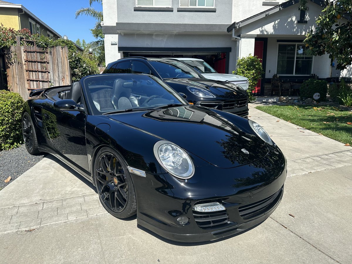 keith_mitten's tweet photo. @ChargeGoGroup @Rivian @Tesla The ideal 2 car solution is 3 https://t.co/hsWvH5x7kH