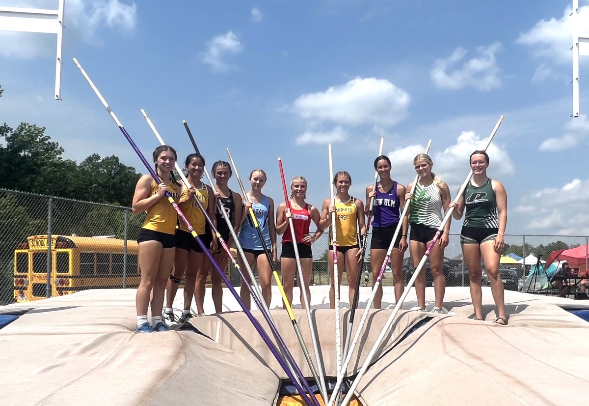 Becker Cross Country and Track & Field tweet media