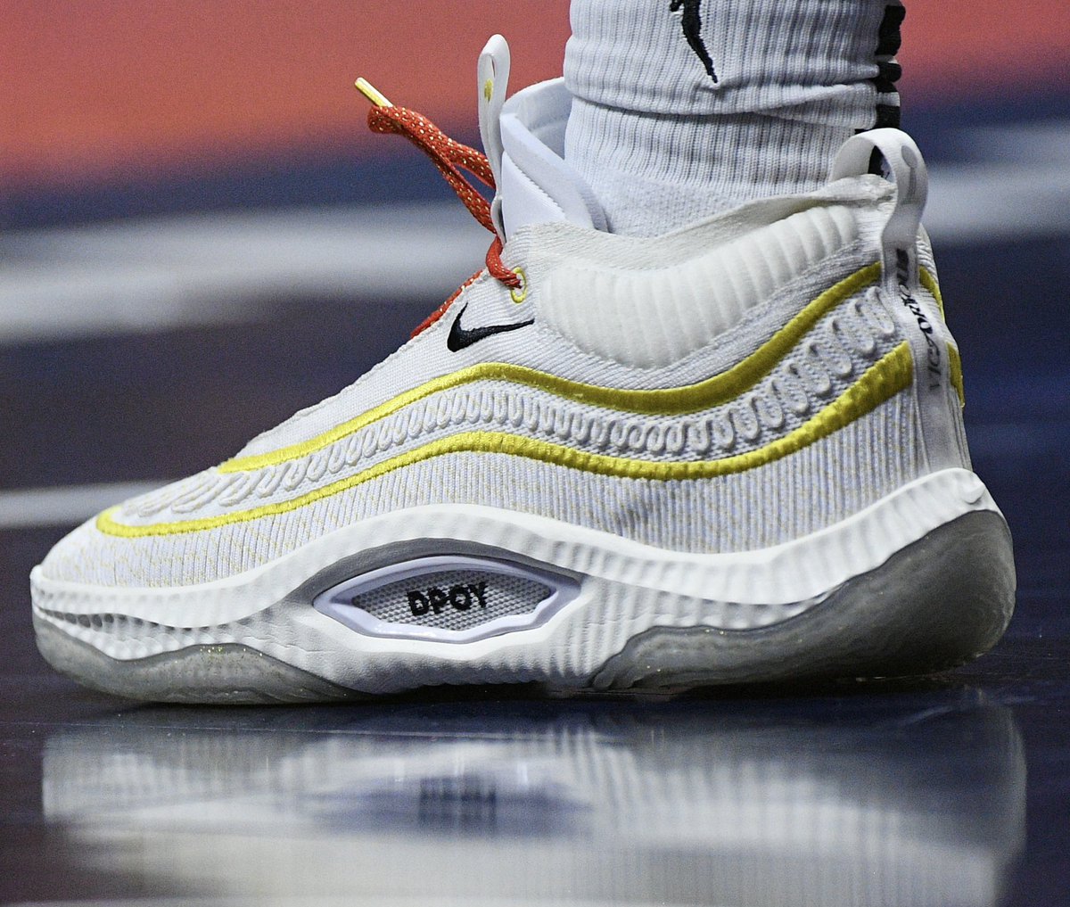 air max 97 ucla on feet