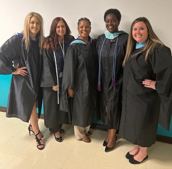 BWelch_BamaFan's tweet photo. #TabbZone admin ready for @TabbHSTigers graduation 🧡🖤 @YCSD @ShandorVictor https://t.co/jbQXuG8qqv