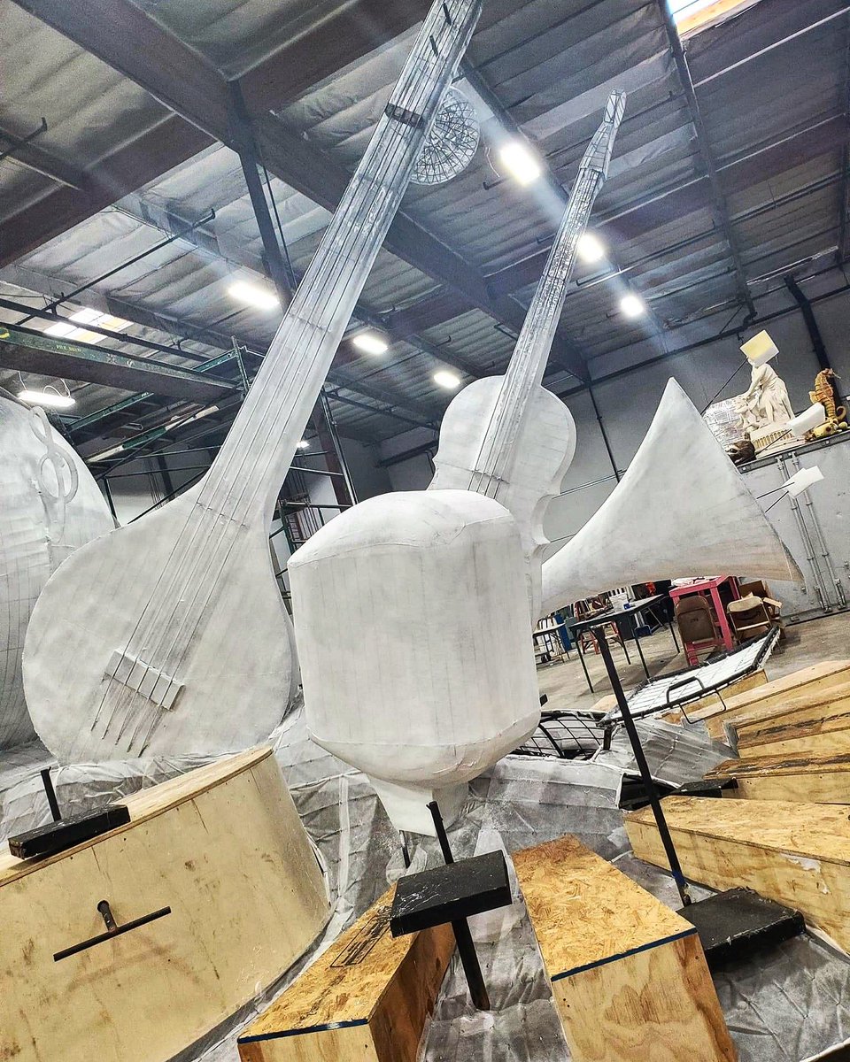 LionsFloat's tweet image. The instruments are really starting to take shape on the 2024 Lions International Rose Parade float. #lionsclub #lionsfloat #roseparade
