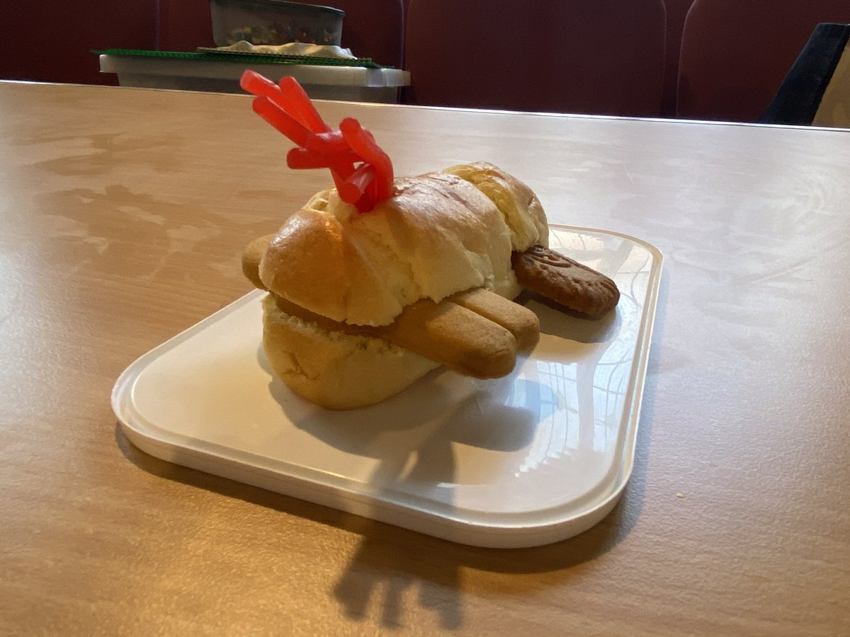 allsaintsmacc's tweet photo. Some of our great crafts this afternoon, whale bread rolls, catch Jonah in the Whale , Jonah story wheel and collages. https://t.co/JbrtSJ6aTh