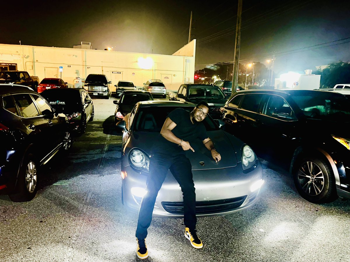 RowSkilly's tweet photo. Last night 📍 https://t.co/ZFvw4w6tUL