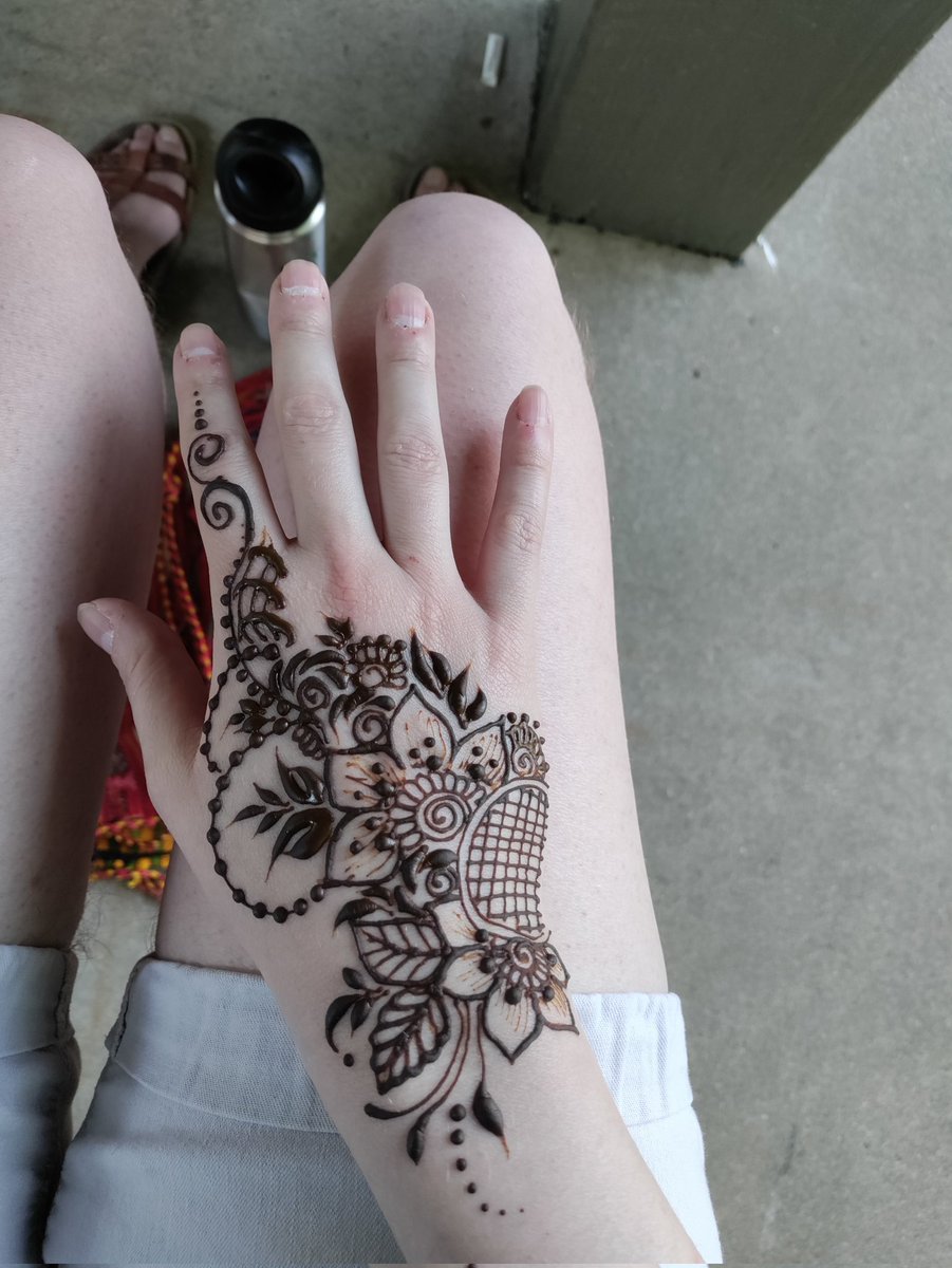 Ruth (also istezada in the bright blue sky) tweet media