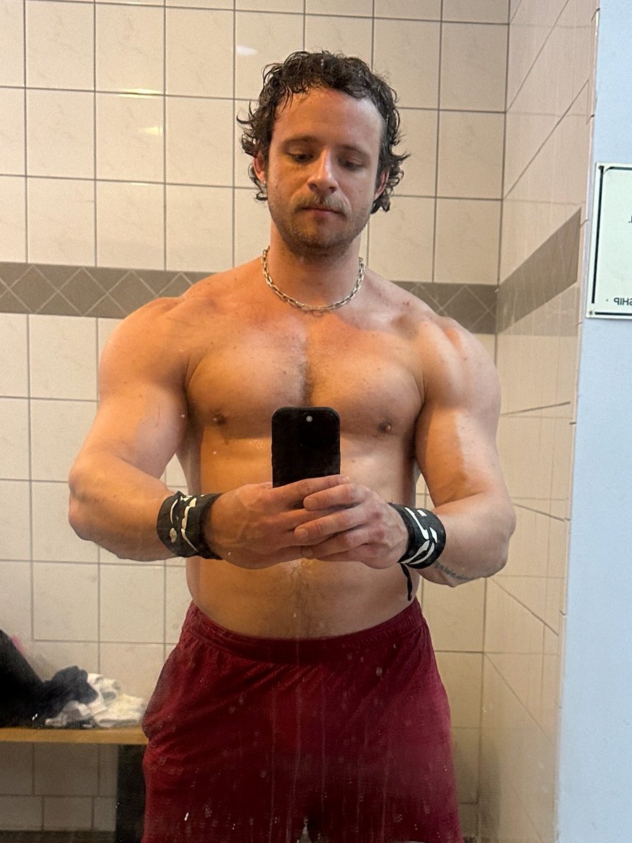 Nate Grimes on Twitter "trying a new pre workout pumps going crazy😵‍💫"