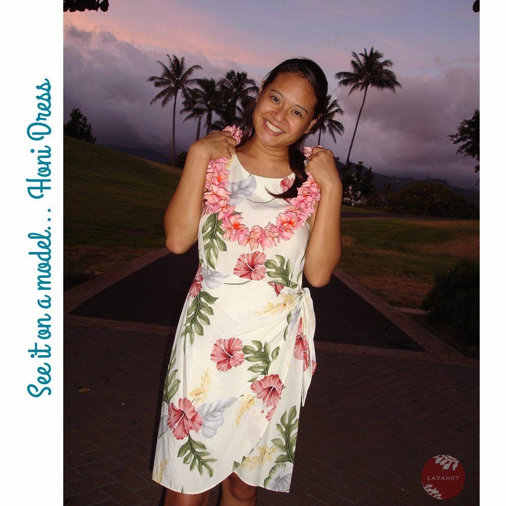 Always designed in Hawaii, available at Lavahut! 
Poipu Grey Honi Hawaiian Dress 
$69.00
➤ lavahut.com/products/poipu…
#madeinhawaii #islanddress