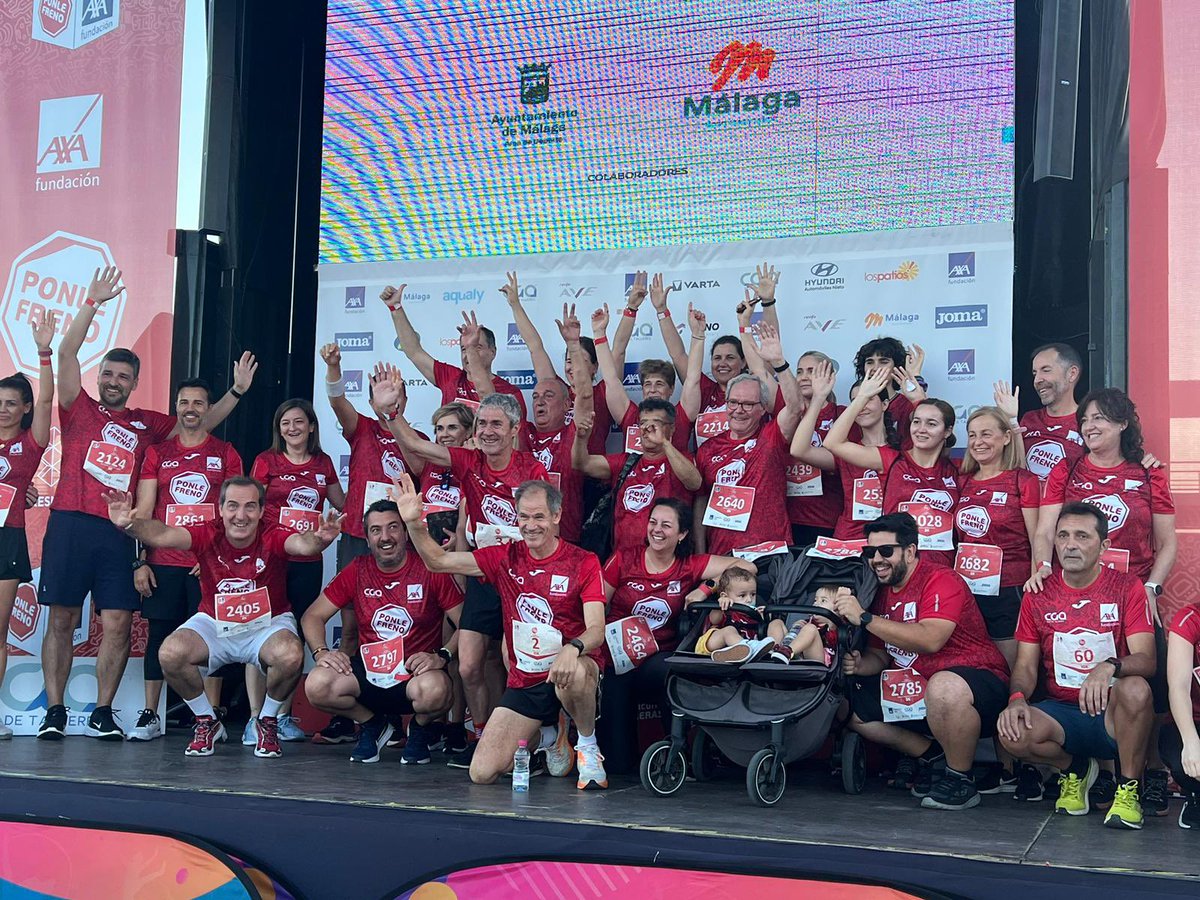 Porque no todo en deporte hoy es #ChampionsLeagueFinal la #familiaAXA en la <a href="/CarrerasPF/">Carreras Ponle Freno</a> #Málaga corriendo por la seguridad vial