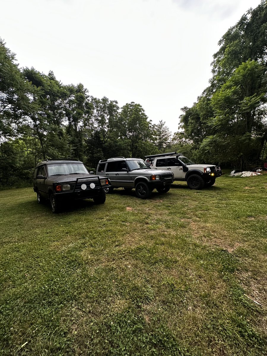 CowboyRick619's tweet photo. When life gives you lemons, you buy another Land Rover 🤷🏾‍♂️ https://t.co/UUsBsxd8ff