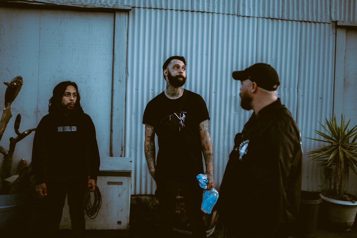 You know what the best part about making a kick ass new music video is? Making it with your friends 🫱🏽‍🫲🏼🔥🖤

📸: <a href="/6Graph/">Iban</a> 

#amomentsnoticeofficial #amomentsnoticeband #metalcore #hardcore #deathcore #metalmusic #metalband #metalbreakdown #newmusic #newmusicfriday #fyp #foryou