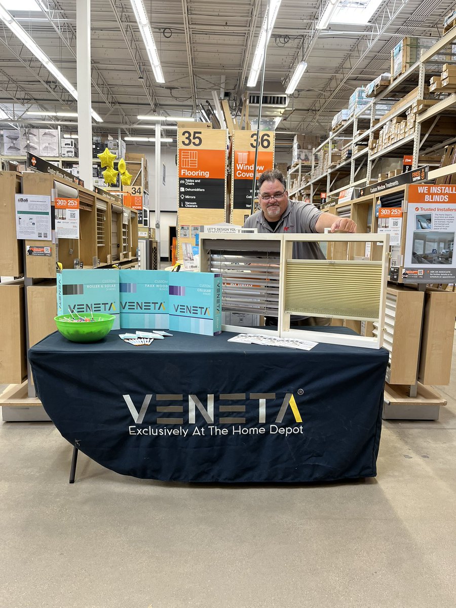 halley_michalak's tweet image. Thank you to all the vendors who came out today! It was great being able to talk about product and services! 

#store2001 #homedepot #vendorfair