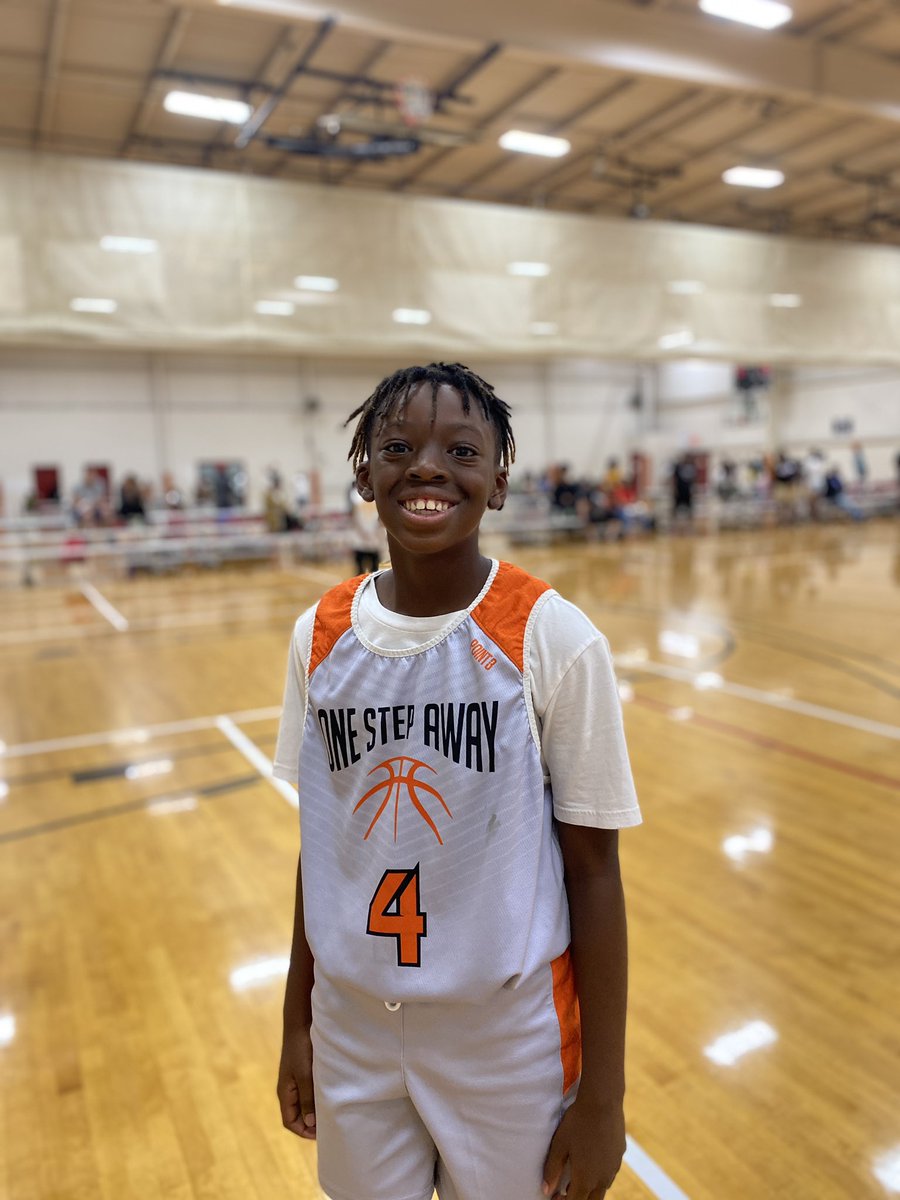 OSA Black with another great win against Promise Elite 2031. Quentin Jackson had his second standout performance of the day ending with 22 pts (left). Jaden Mitchell drove hard all game and finished with 18 pts. #NEXTGENJAM