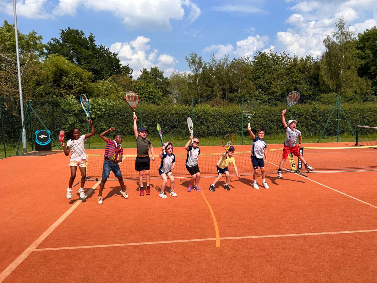 BGSCTennis's tweet photo. TeamBG and Ombersely were all jumping for joy at competing in their U8 league match against each other today. 💚🎾 #jump #barntgreen #lovingtennis @handwtennis https://t.co/NuaBJxlc3m