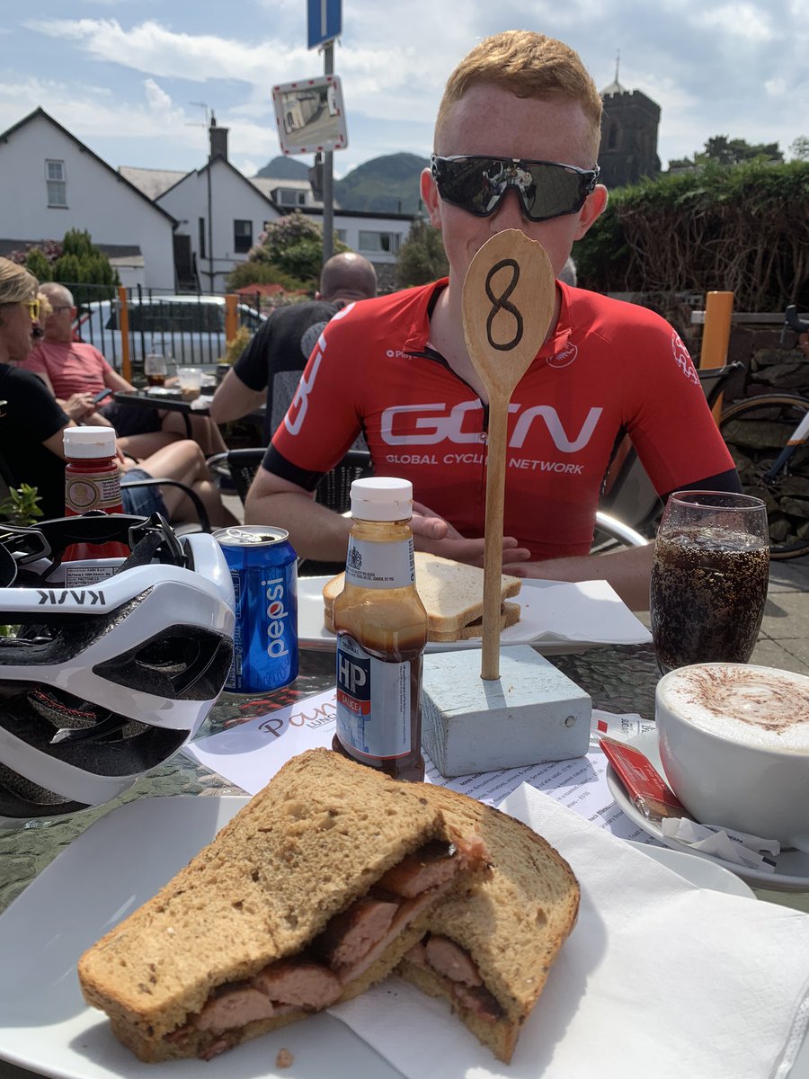 Cracar o fora yn seiclo yn Eryri a gorffan efo dringfa Nant Gwynant wedyn bechdan bacon a sosij. <a href="/sion_ginge/">Sion Wyn Ellis</a> #eryri #seiclo #cycling