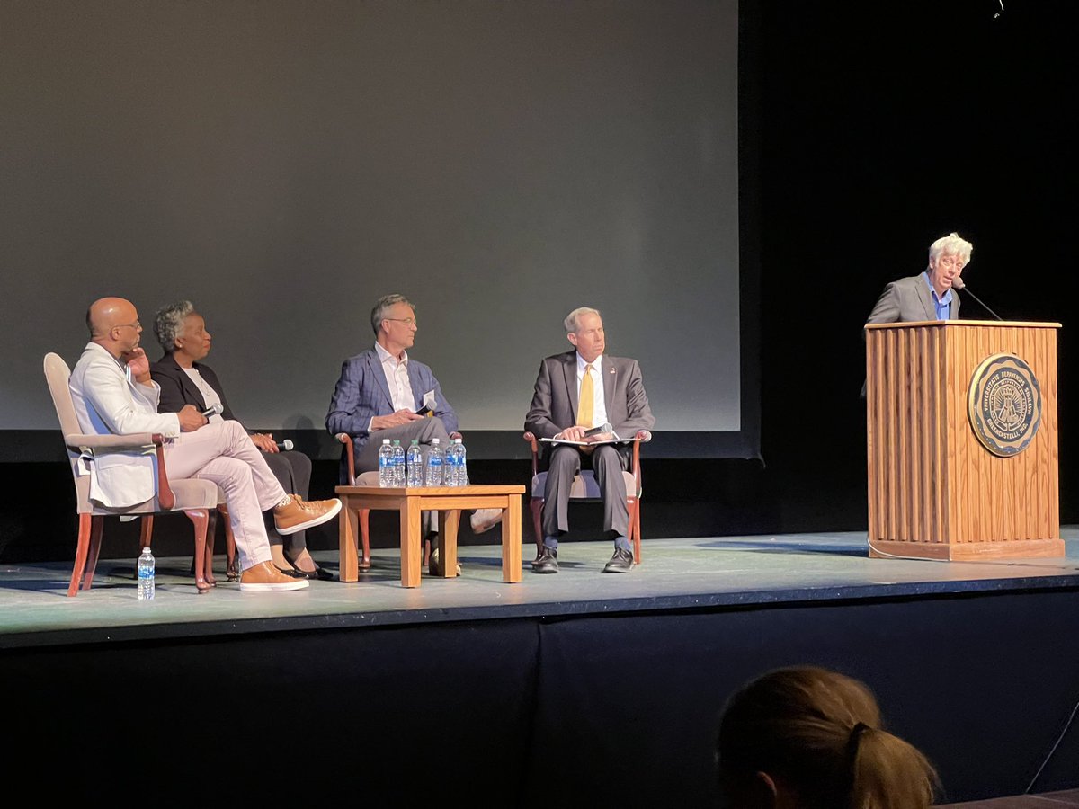 PulliamCtr's tweet photo. ARW ‘23 - journalism, AI and the future of reporting with Jeff McCall, James B. Stewart, Renee Thomas-Woods and @jonfortt https://t.co/nbCtww14sW