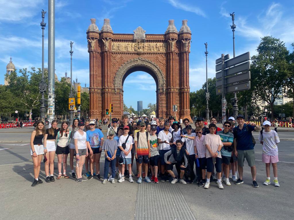 OPS_OratoryPrep's tweet photo. Our #Year8s have been out and about exploring Barcelona and also visiting La Sagrada Familia.

#OPSTrips #UnlockExperiences #Barcelona https://t.co/mWbQFxlkfs