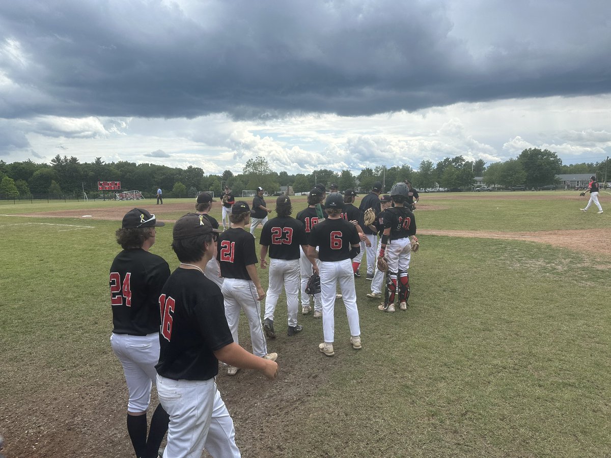 Whitman Hanson (19-4) defeated Westfield Saturday 5-0 to advance to the final four of the MIAA tournament. Evan Yakavonis threw a complete game shutout giving up just 7 hits and striking out 5 over 7 innings of work. For the offense, senior captain Brandon Craven got things going