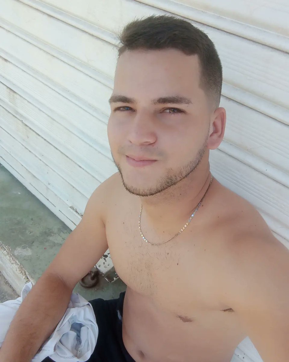Derwinsandoval_'s tweet photo. Sabadito https://t.co/qTGAbRdxHd