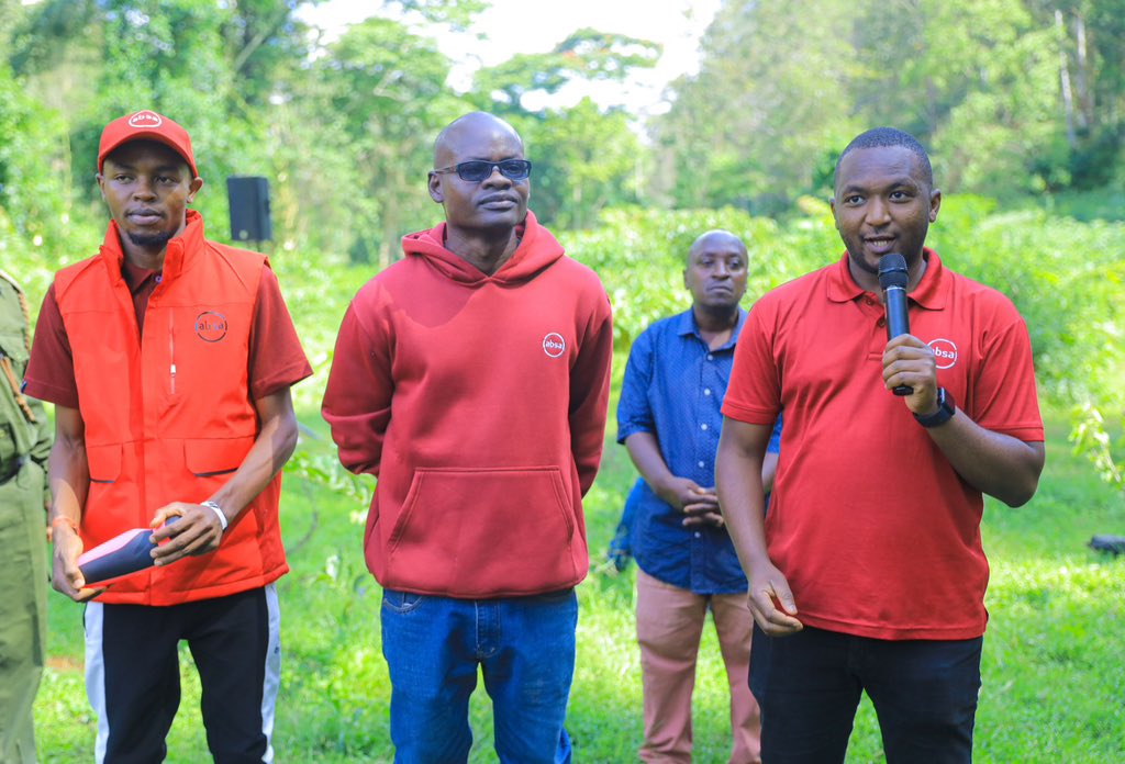 AbsaKenya's tweet photo. Charles Wokabi, Head of Sustainability, Communications and Corporate Relations.

We understand that as the corporate sector, we have a collective responsibility to our climate agenda, and on our part,

#AbsaSustainabilityAgenda
#WorldEnvironmentalWeek https://t.co/i7amaXe2Dw