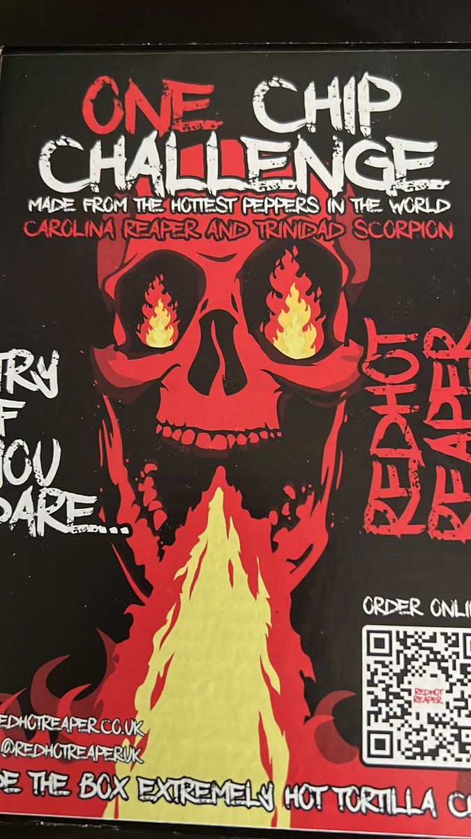 Noot noot! 
Ya boi will be live on Monday 12 pm PDT! We will be playing some Minecraft and some valo as well as eating this nightmare chip 🥵 
#Vtuber #VTuberEN