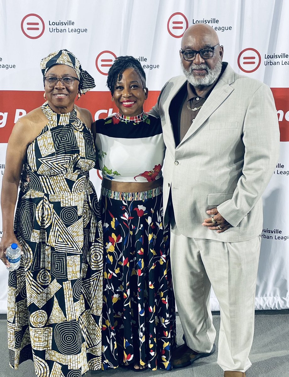 JezziJames's tweet photo. 🖤Cheers to the Devoted Dozen - Thank you @LouisvilleUL for honoring my folks! @JCPSKY #educators #decades #student #athletes #track #community #champions https://t.co/EpCbI05MPA
