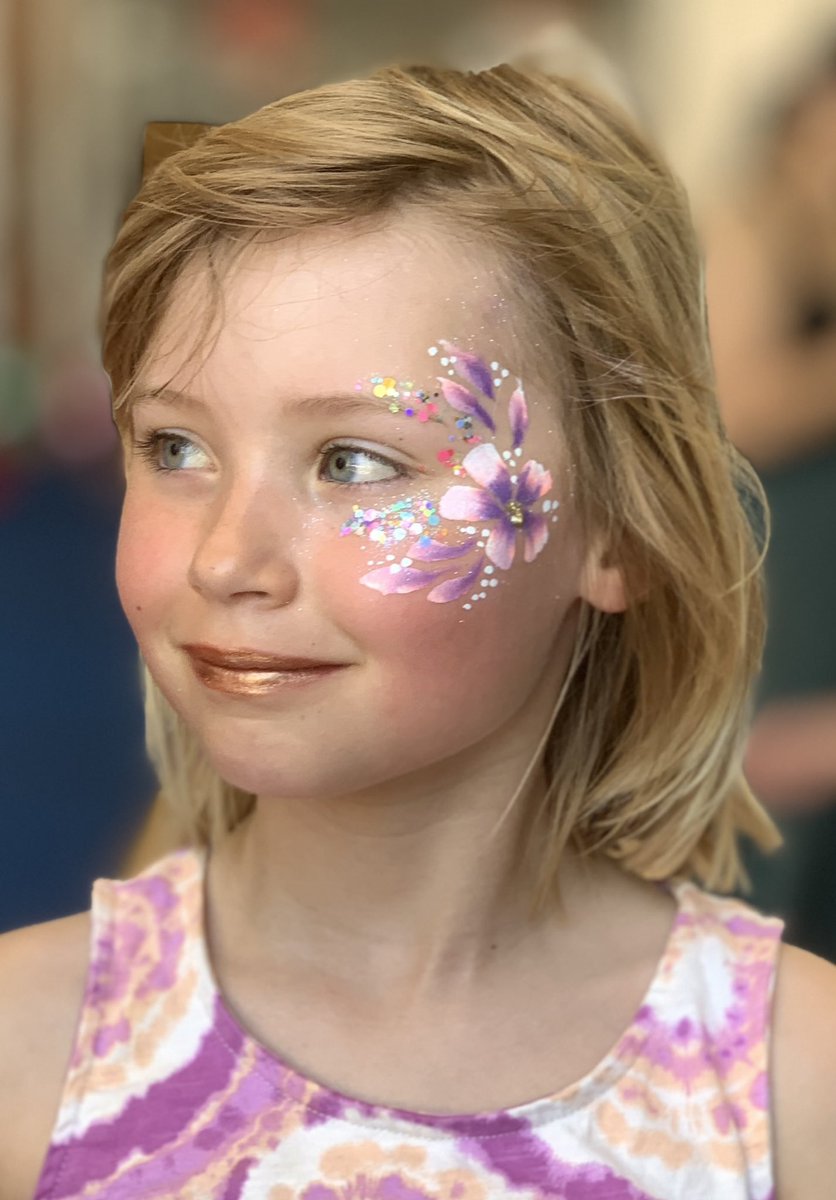 claresfacepaint's tweet photo. From todays party 🤗

#facepainting #facepainter  #facepaintersoftwitter 
#glitter #facepaintingparty #partyideas #weddingday #birthdaypartyideas #adultfacepainting #speedfacepainting #fastfacepainting #promotionalideas 
 #funday #eastsussex #westsussex #eastsussex https://t.co/uzVAJoFhJt