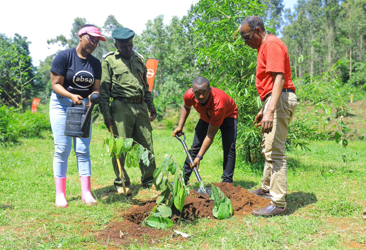 AbsaKenya's tweet photo. At Absa, we are passionate about environmental conservation and how it contributes to the sustainability of a community's well-being. We believe in positively impacting society and the environment, contributing to our success.
#AbsaSustainabilityAgenda
#WorldEnvironmentalWeek https://t.co/tek2d94TIA