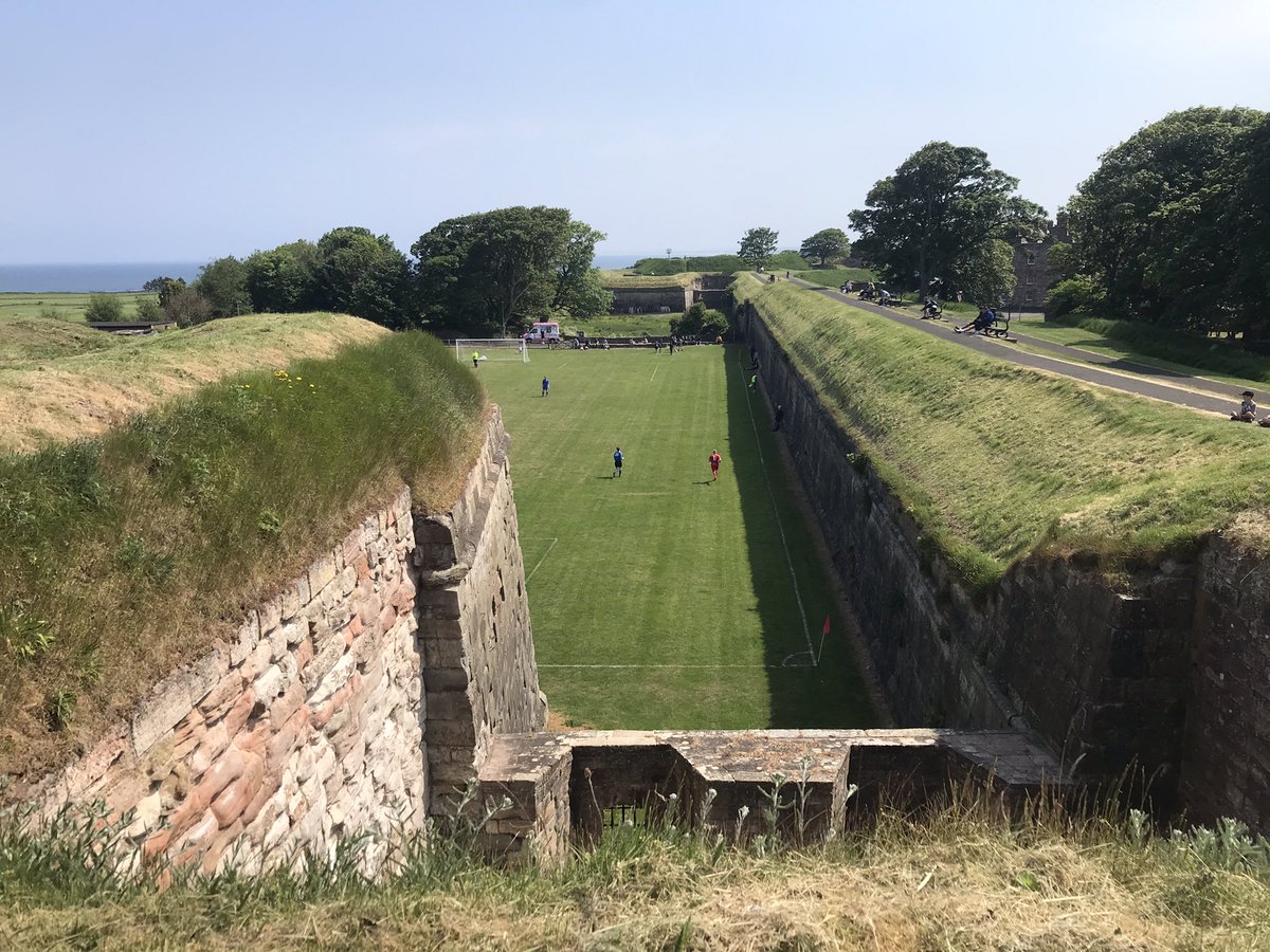 𝙹𝙰𝙼𝙸𝙴 𝙼𝙲𝚀𝚄𝙴𝙴𝙽 tweet media