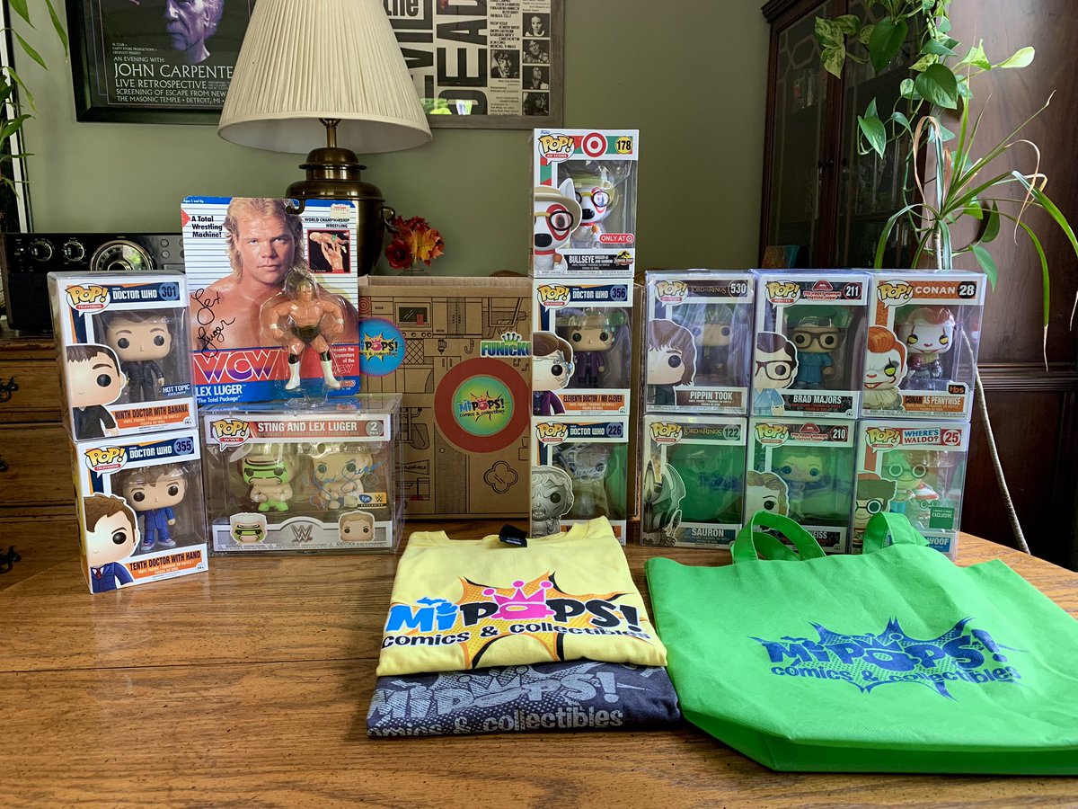 HUGE day @MiPops 🤩💪💰@ErNessie @nickkoerber88 
#funko #funkopop #funkofriends #wwe #wrestlingfigures #actionfigures #90stoys #nerd #collector #bekind