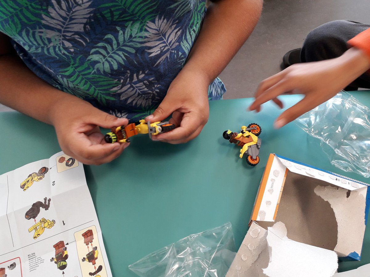 MancLibraries's tweet image. Thanks to @savechildrenuk for  gifting LEGO to children at #GortonLibrary #FestivalofLibraries they loved it!! @MCRCityofLit