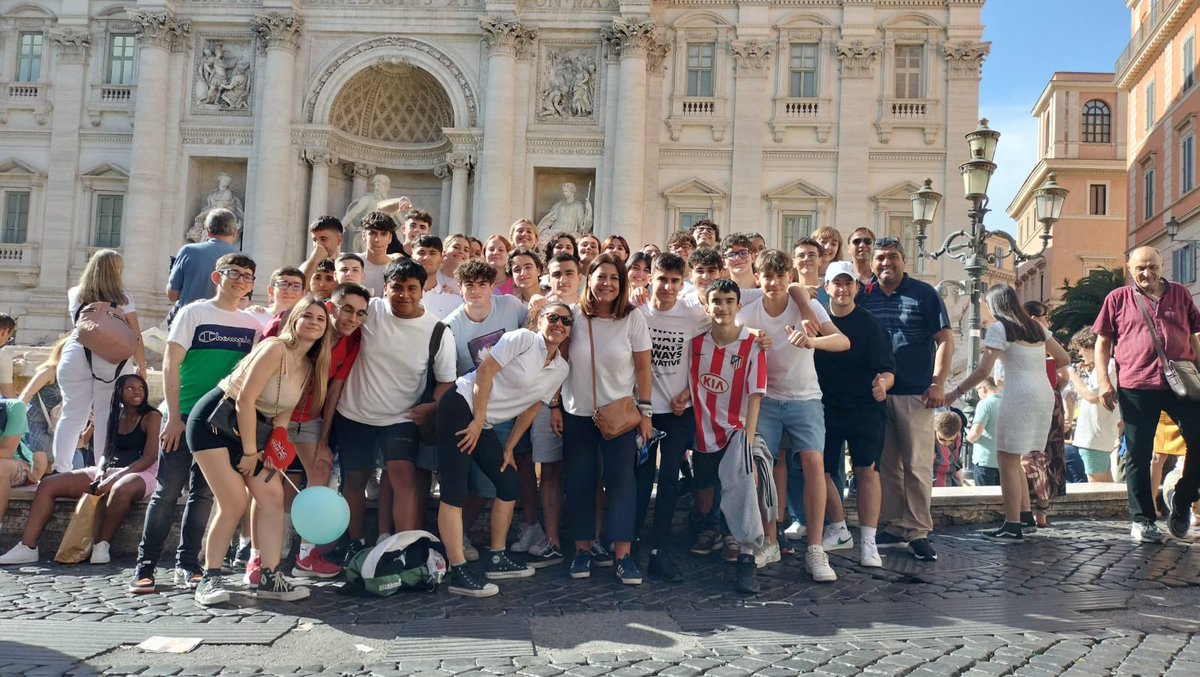 Otro año más. Ya están en Roma nuestros alumnos de 2º Bachillerato después de terminar su examen de acceso a la Universidad. ¡Disfrutad!