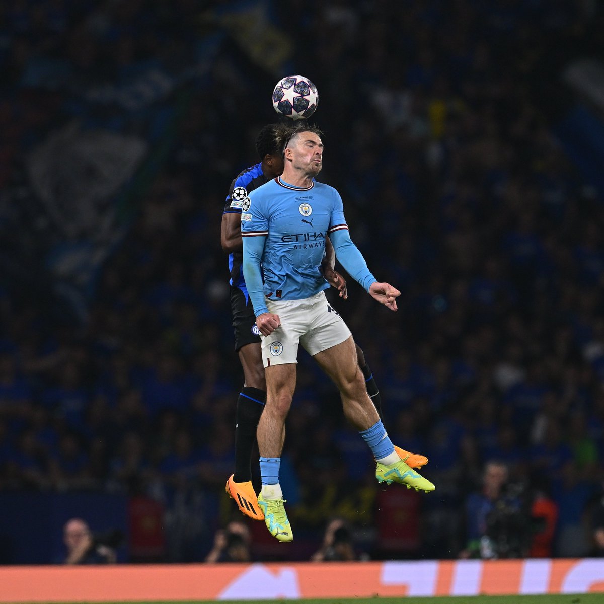 Inter's tweet photo. ✈️✈️✈️

#ForzaInter #UCL #UCLfinal #ManCityInter https://t.co/FWwOdcxwO5