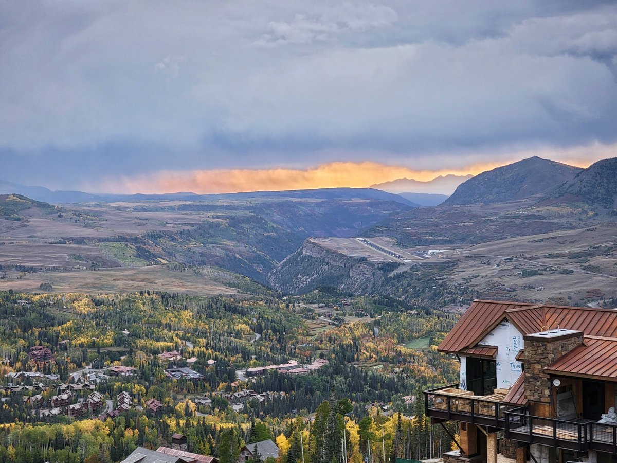 🐸 𝙶𝚕𝚞𝚙 𝚂𝚑𝚒𝚝𝚝𝚘 🍄 on Twitter "RT TownsUsa Mountain Village, Colorado