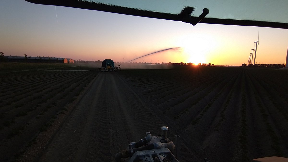 We zijn weer lekker aan de hobby...