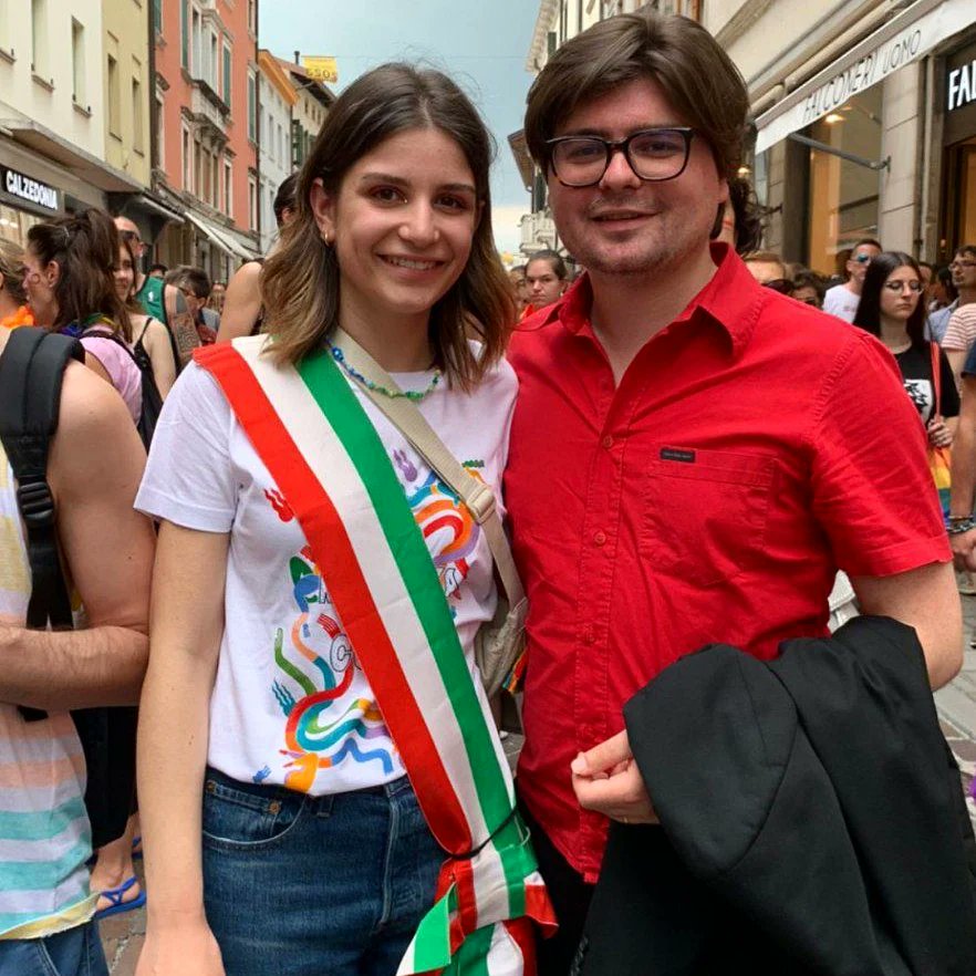 PossibileIt's tweet photo. Niente di cui chiedere scusa.
Da Roma a Genova, da Pordenone a Cuneo, in piazza per i diritti di tuttə.
#RomaPride #RomaPride2023 #pride #fvgpride #liguriapride #cuneopride https://t.co/sgHD7aA5YM