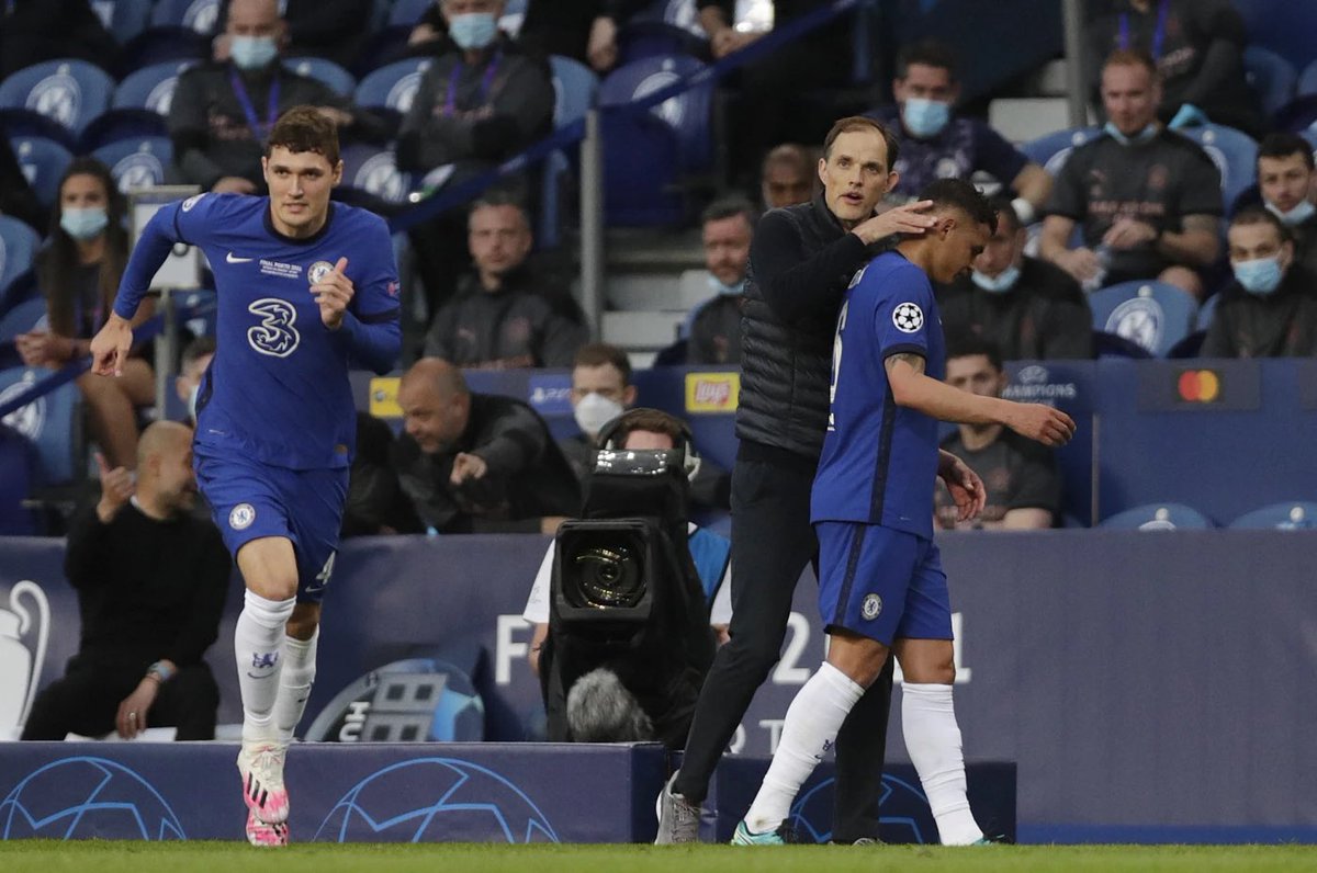 Hassan241's tweet photo. the moment we won the champions league btw https://t.co/u57VJmeIdQ