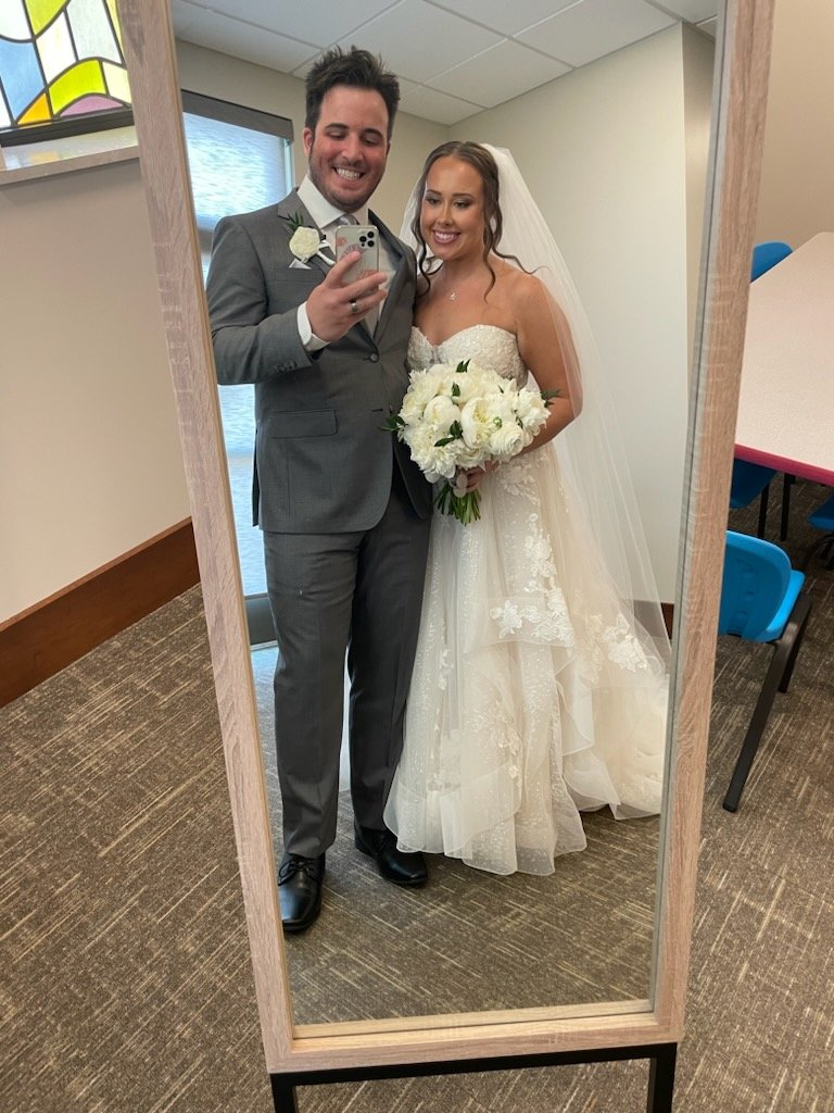 Brodeyy_51's tweet photo. WE ARE MARRIED https://t.co/C833eEdCCZ