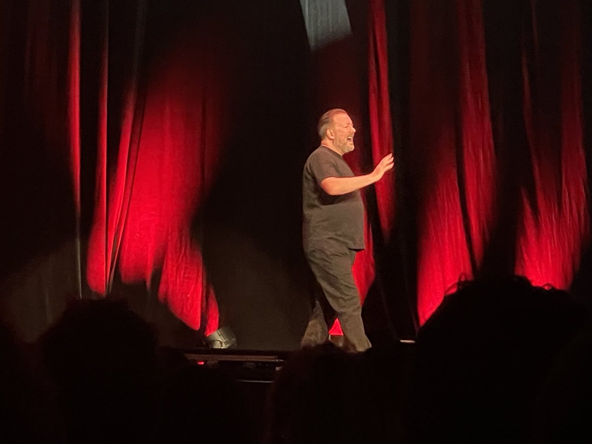 RothOffice's tweet photo. King of political incorrectness#rickygervaisvienna https://t.co/IV4UBBdWdJ