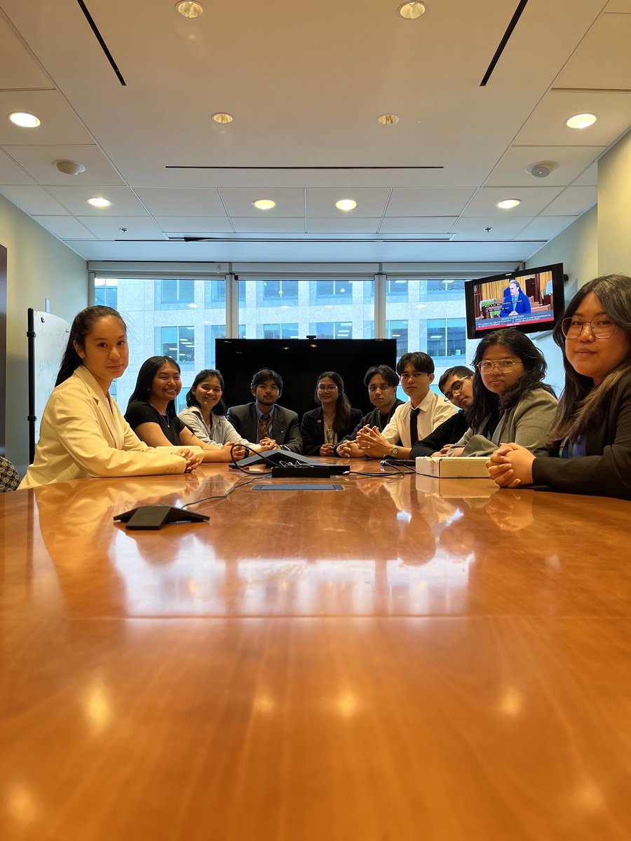 filcaninterns's tweet photo. This week, our NPPIP interns visited the Liberal Research Bureau (LRB) to learn about how they support our government. It was a great experience that allowed the interns to look further inside of the political process and learn about the important role of LRB. https://t.co/TudeKqvqkk