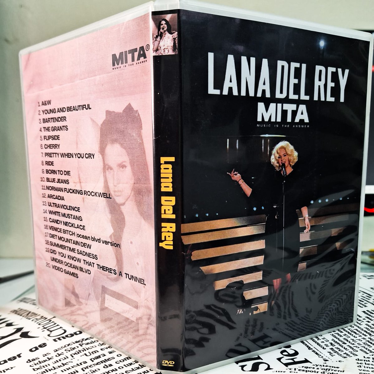 wyretro's tweet photo. DVD de Lana Del Rey com o show do MITA Festival no Rio de Janeiro ainda continua disponivel aqui na nossa loja! #mitafestival
Enviamos para todo o Brasil 🇧🇷
LINK: https://t.co/bEndvwoio9 https://t.co/V2I9Ui7uzE