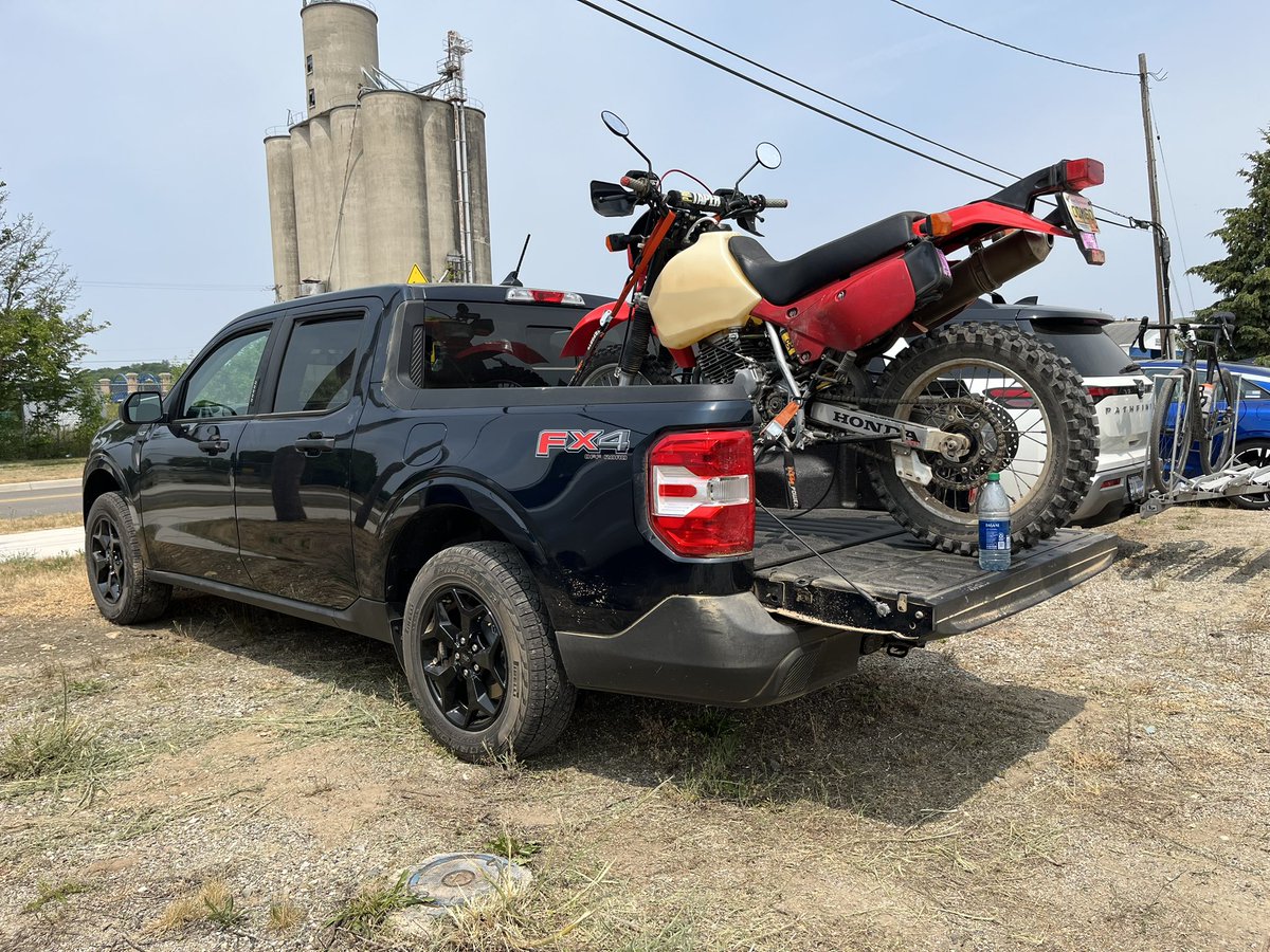 RobbieKoets's tweet photo. Bed test for the Moto: Small truck doing truck things. 👍 https://t.co/POMm3fRbum