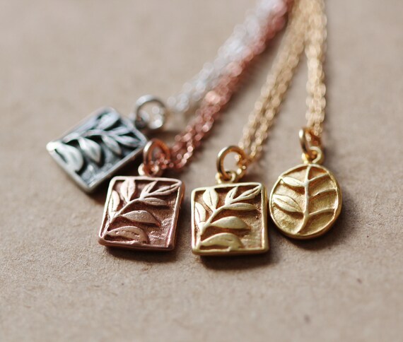 24K Gold Vermeil Dainty Necklace, Double Side etsy.me/3mccO54 #birthdaynecklace #necklacesforwomen #giftforher #goldleafnecklace @etsymktgtool