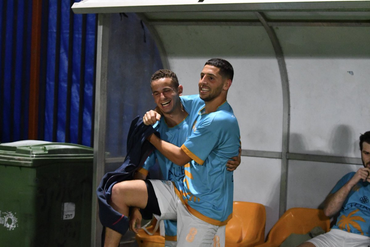 FC_NEVEAVIVIM's tweet photo. 🥰🥰 https://t.co/yOX9XkBRjN