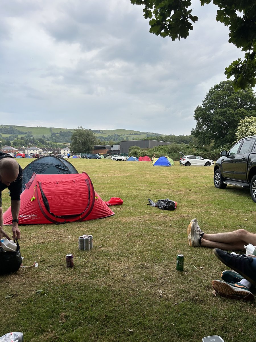 Half way of the ⁦<a href="/wcrelay/">Welsh Castles Relay</a>⁩ tents up tunes on beers on the go,, todays race was tough in that heat🥵🥵🥵