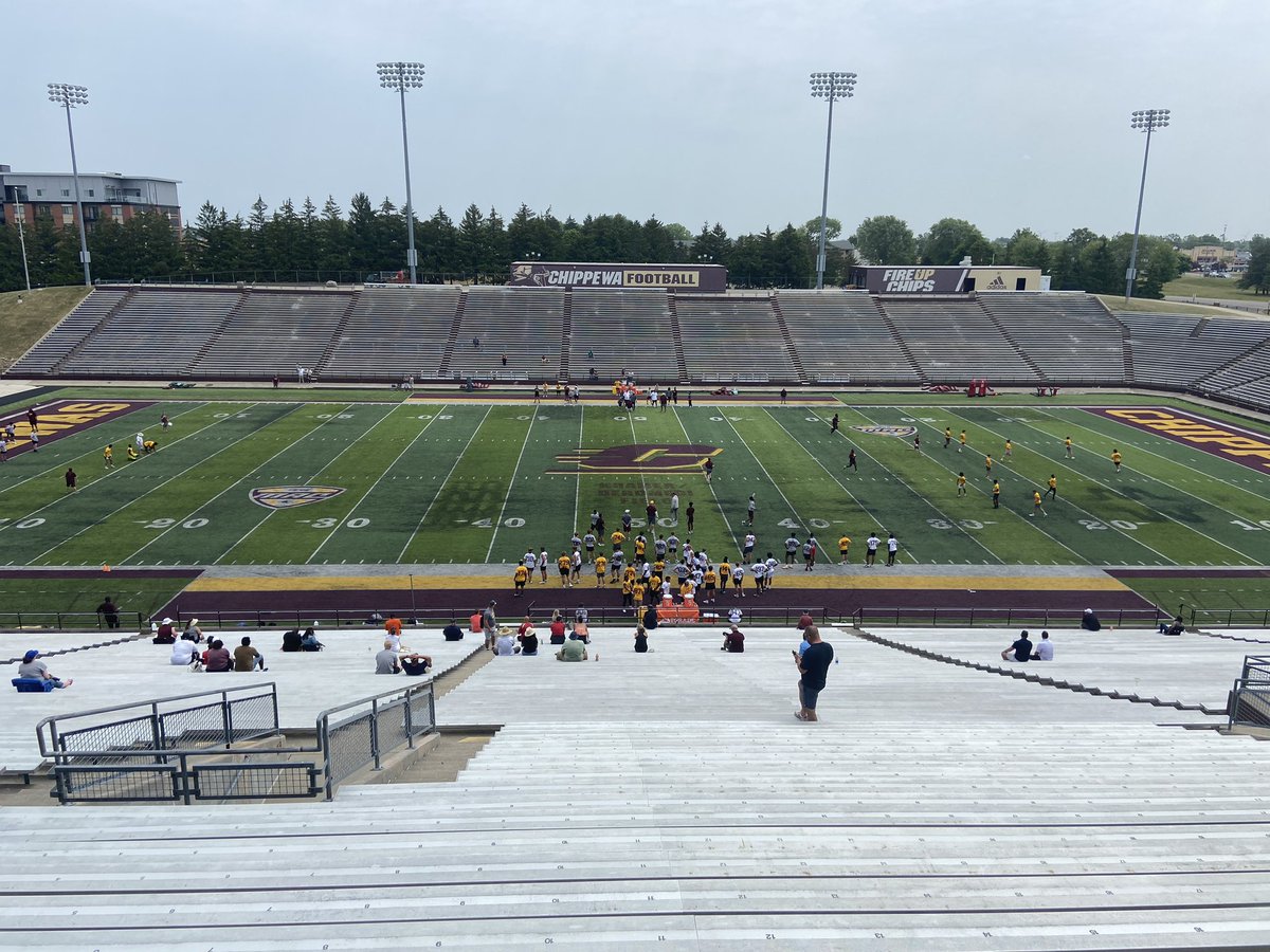 EthanDaciuk10's tweet photo. Had a lot of fun and felt that I got better at CMU’s Prospect Camp! Here are some clips from today: https://t.co/MKI8l7zGRC