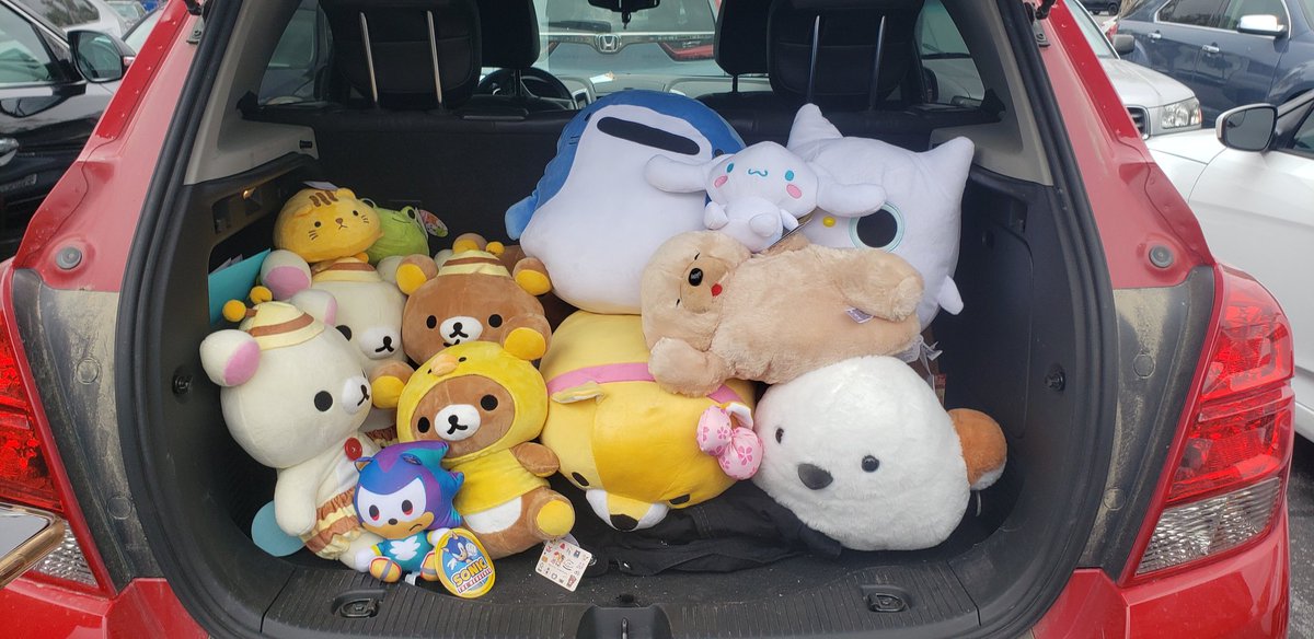 Mythofdreams's tweet photo. The spoils! Round one, day two was a success. Last day in Cali has been super fun, can't wait to visit again.
Catch me driving 1h to go to the round 1 in VA from now on🤣
#roundone #clawgames https://t.co/FS8xwqfgXu