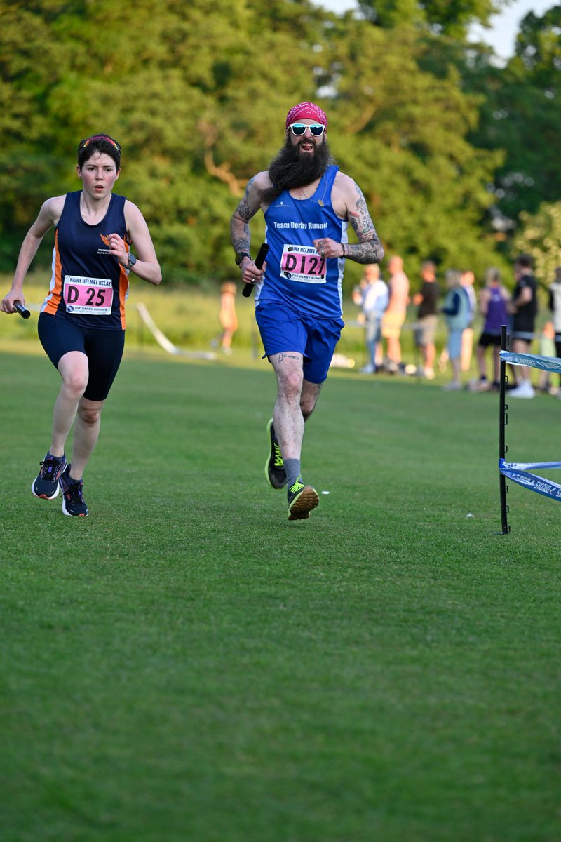 goatee2's tweet photo. SPRINT FINISH 🏃🏻♂️💨
Hairy Helmet Relay last night with @DERBYRUNNER
Photos by #mickhallphotos
https://mickhallphotos
.photohawk.com/galleries/hairy
-helmet-relays-2023
🩷 Tired legs, Happy soul 🩷
#teamderbyrunner
#run #runner #running #soberrunner #dadswhorun #beardedrunner https://t.co/cImG5fb3yM