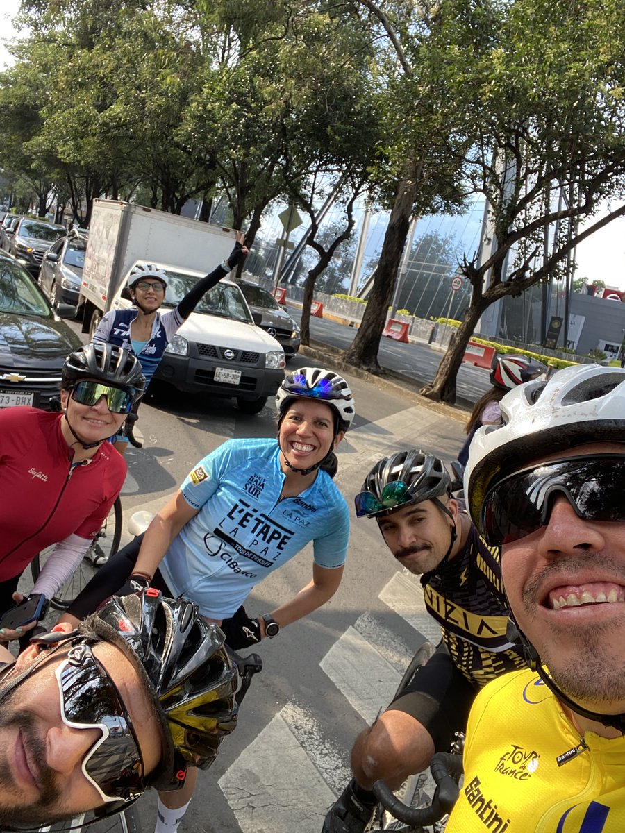 vegetable0000's tweet photo. Hoy hicimos las 3 coronas de la #CDMX #Ajusco, #dinamos, #DDLL 8 horas, 138 kms 2400 altimetría.
Así cerramos el festejo de 39 años https://t.co/yyqKxl6XGy