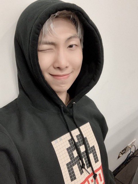 hourly namjoon tweet media