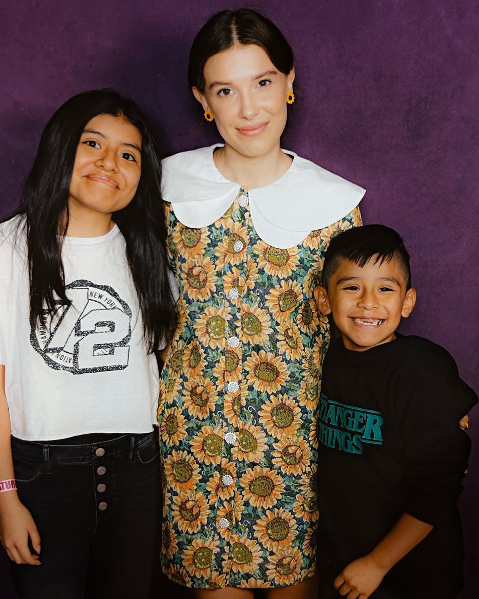 milliebbrownbrs's tweet photo. EVENTOS 🌟 Millie Bobby Brown com fãs na sessão de fotos da Stranger Con em Atlanta, Georgia 📷#strangerconatl https://t.co/k5qletrxxD