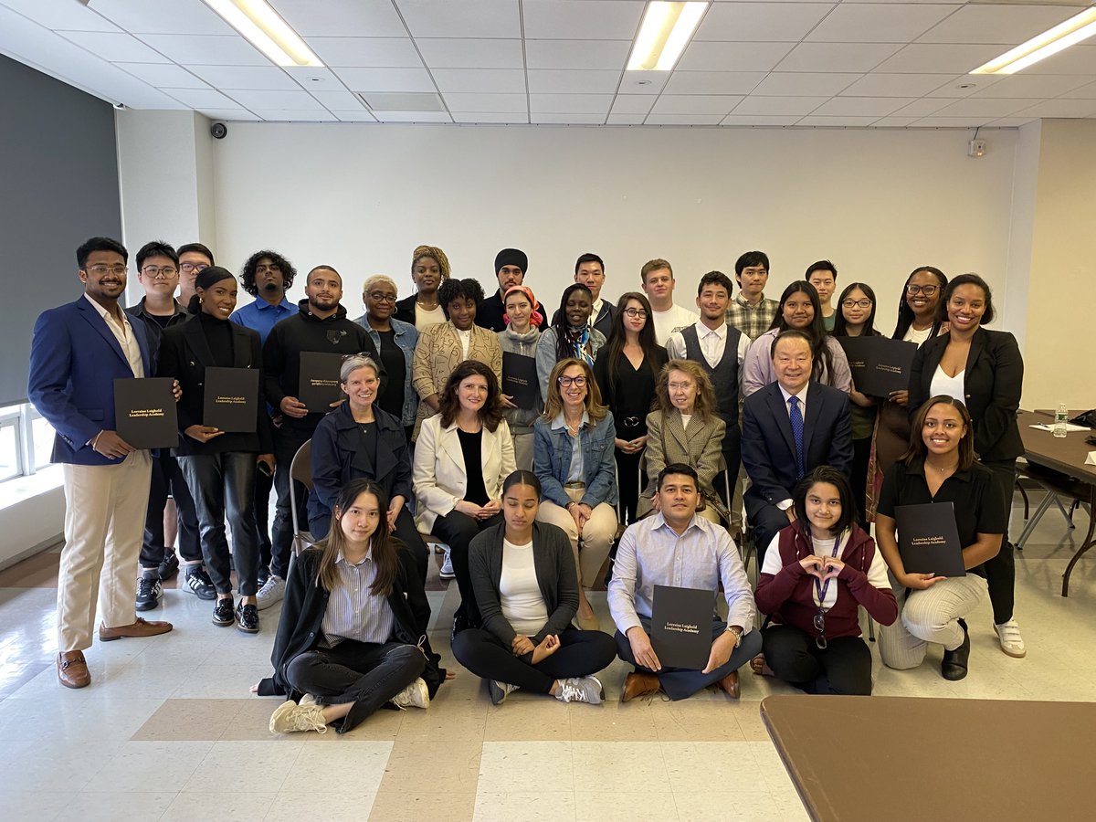qinghu's tweet photo. What a beautiful day to celebrate the Lorraine Laighold Summer Leadership Academy @BklynCollege411! Congratulations to the students who completed the program and huge thanks to the executive coaches Rina Koshkina, Michael Bussa, Hope Goldstein, and Kim Berney-Brooke. https://t.co/MjdT7z2nxj
